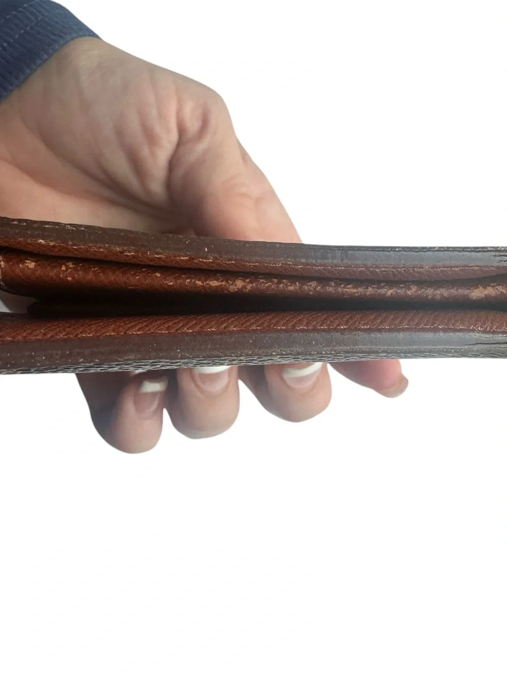 Vintage LV men’s wallet with coin